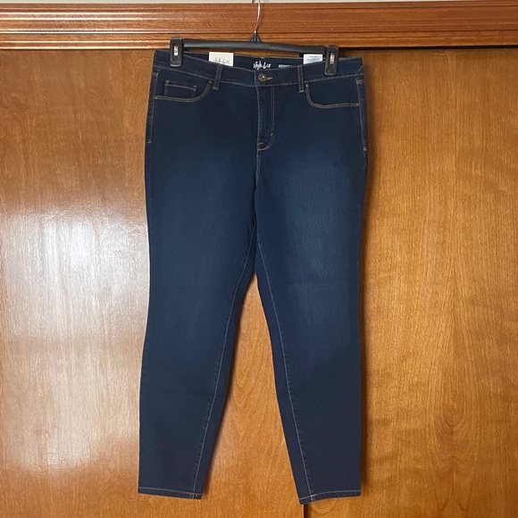 Style & Co. Women's Dark Blue Ankle Jeans - Picture 1 of 3